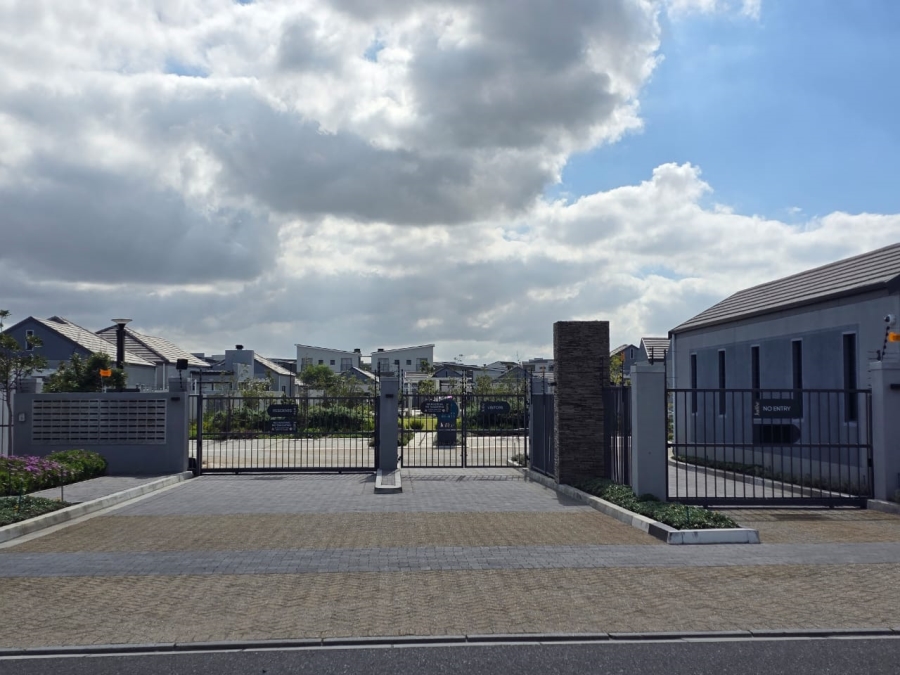 To Let 3 Bedroom Property for Rent in Burgundy Estate Western Cape